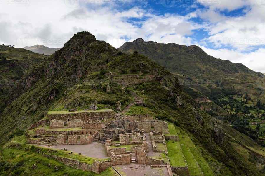 From Cusco: Private Pisac Ruins and Alpaca Farm Day Trip - Guides make the difference: Silvia and Patricia