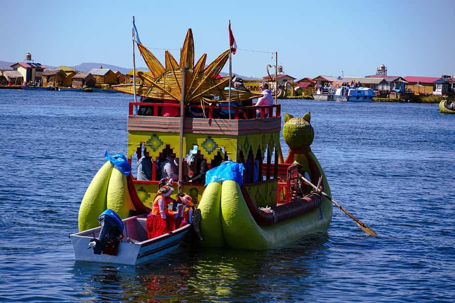 From Cusco: Titicaca Lake - Full day tour with sleeper bus - Speedboat transfer across Lake Titicaca: views, wind, and timing