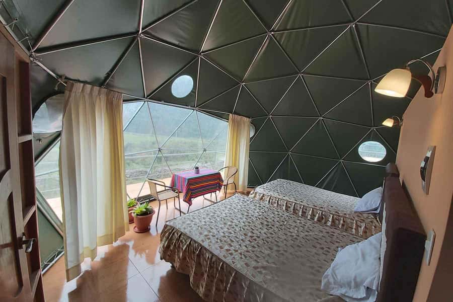 "Glamping Sky Lodge Domes" 2-Day Humantay Lake & Salkantay - The 4:30 a.m. pickup and the ride to Mollepata