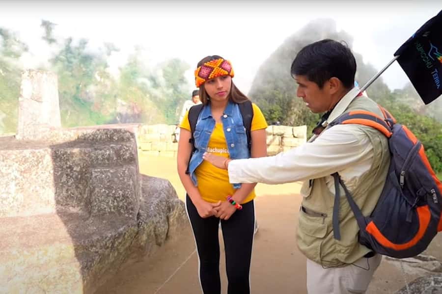 Guide in Machu Picchu - At the gate: what the guide actually does for you