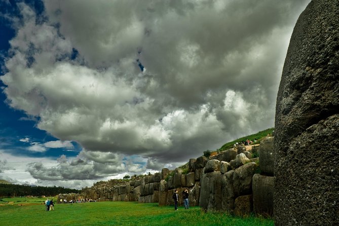 Half-Day City Tour of Cusco Including Tambomachay - Stop 2: Plaza de Armas Views, Then Qorikancha