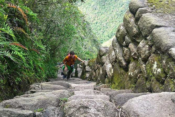 Huayna Picchu and Machu Picchu from Cusco Full day - Back at the Ruins: Guided Time Through the Most Important Areas