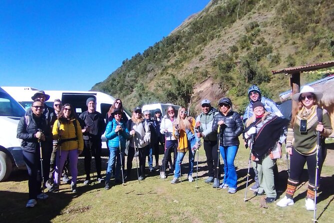 Humantay Lake Tour: Private Full-Day Tour From Cusco - Cusco to Mollepata: breakfast, then dirt roads and glaciers