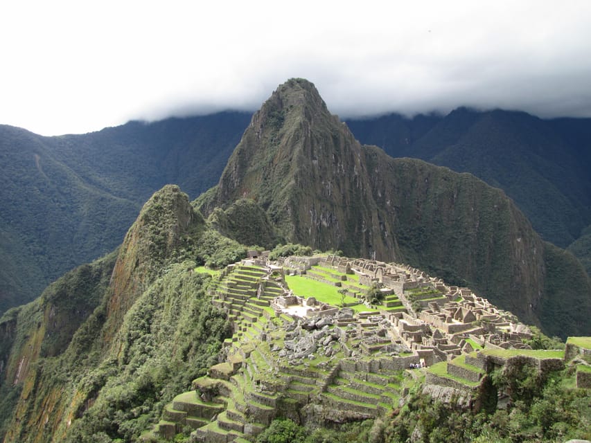 IN MACHU PICCHU: Private Tour Guide Service - Getting back to Cusco: bus down, train ride later in the day