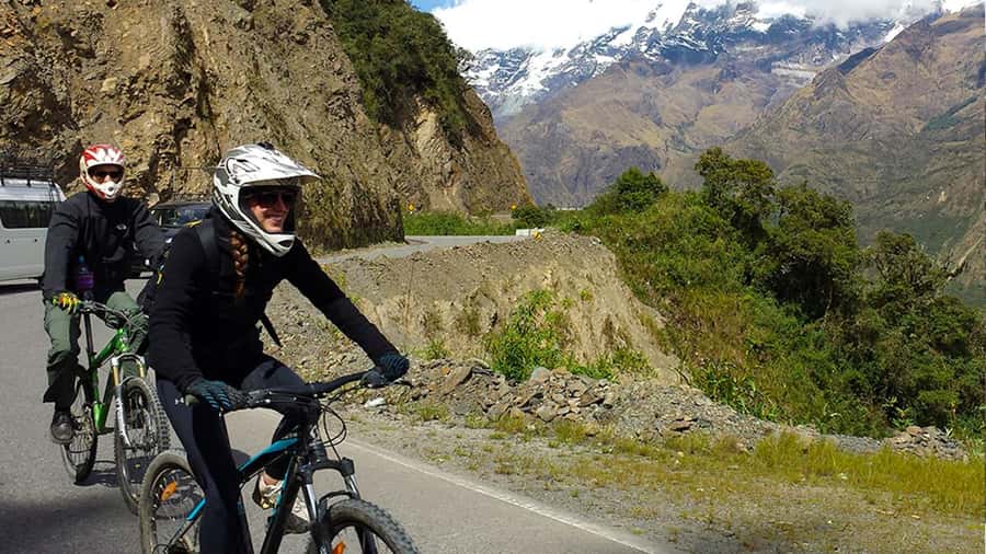 Inka Jungle trek to Machu Picchu 3 D/ 2 N - Day 1: Cusco to Abra Málaga and the big downhill bike