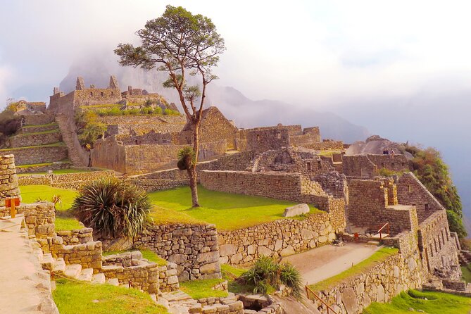 Machu Picchu 1 Day Tour from Cusco by Train - Circuit 2 at Machu Picchu: guided sectors plus time for your own pace