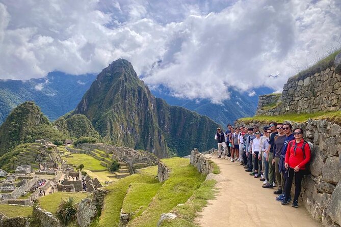 Machu Picchu Full Day Tour from Cusco(Small Groups ) - Cusco pickup and the Sacred Valley drive to Ollantaytambo