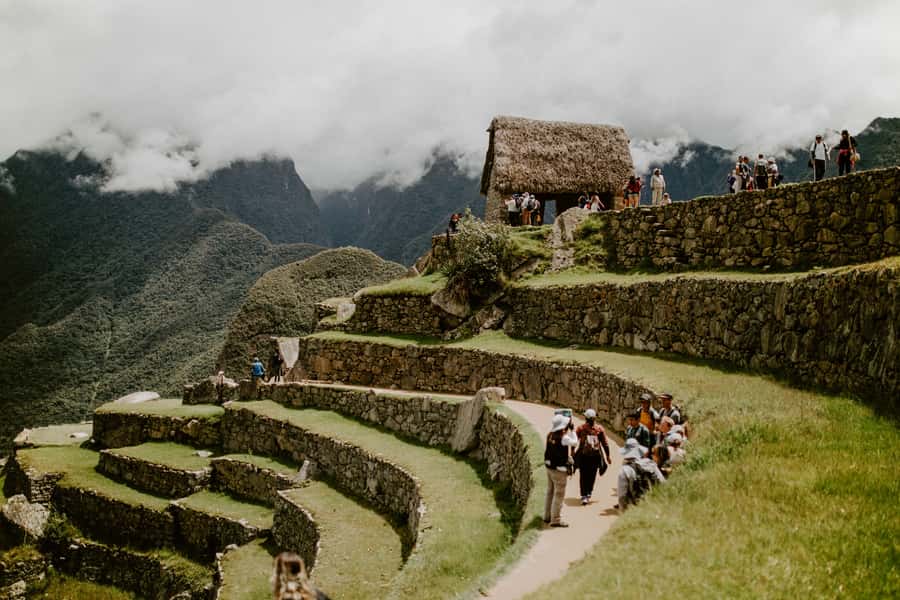 Machu Picchu: Full-Day Tour from Cusco with Optional Lunch - The early van pickup in Cusco (4:00 AM–8:00 AM range)