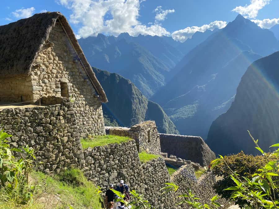 Machu Picchu: Group Guided Tour - Main platforms and photo coaching: getting the shot without feeling rushed