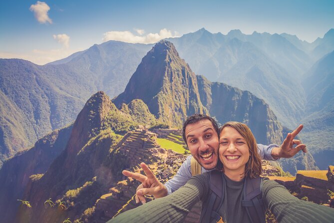 Machu Picchu Mystical Tour Cusco - Peru - Day 1: Cusco pickup, Hidroeléctrica arrival, and the hike to Aguas Calientes