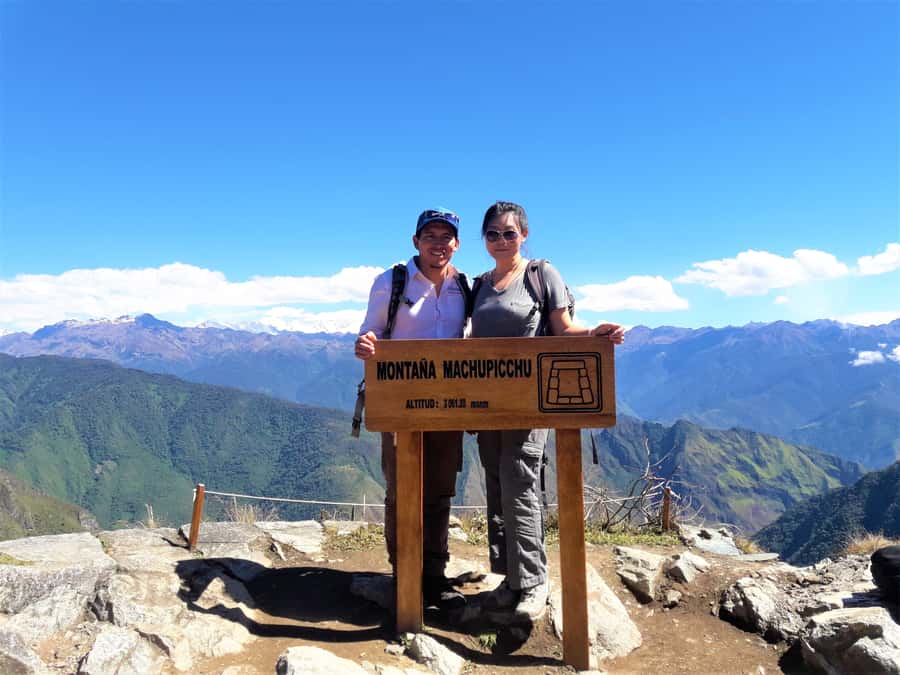 Machu Picchu: Private Tour Guide Service - Meeting Point in Aguas Calientes: How the Day Starts Smooth