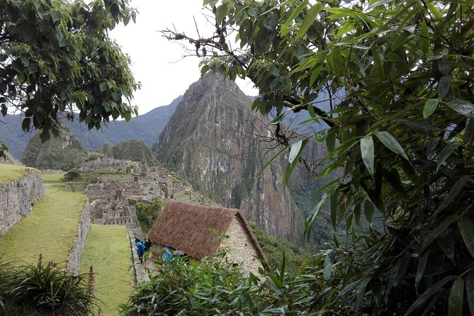 Machupicchu Guide Service - How the Day Flows: From Town Stops to Machu Picchu