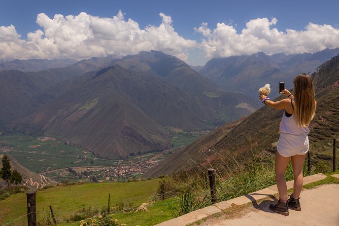 MachuPicchu Private Full Day Tour by Vistadome train from Cusco - The return train to Ollantaytambo and back to Cusco