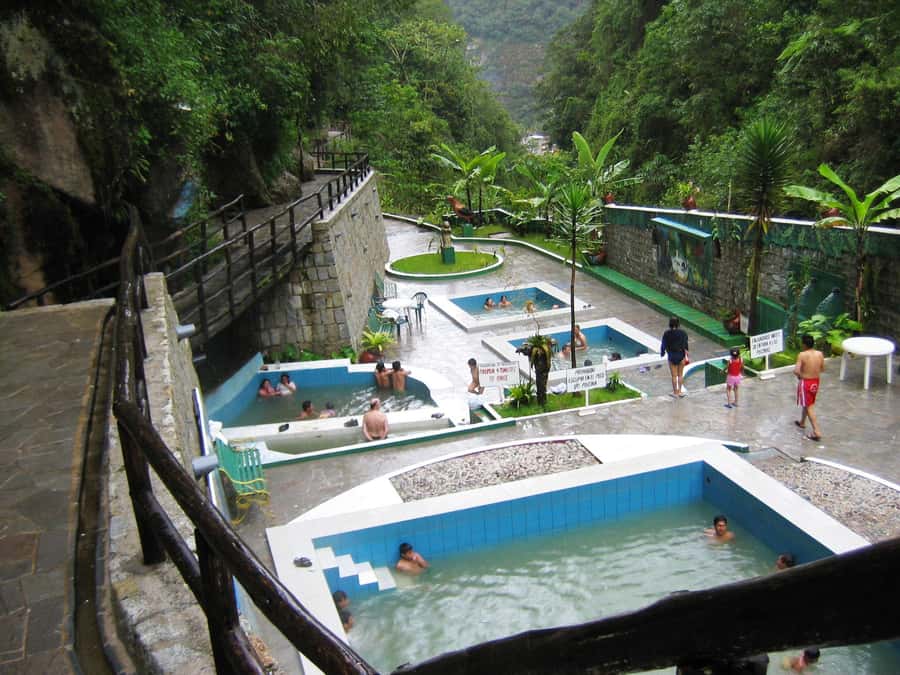 Machupicchu tour by tourist train in 2 days - Photo time, crowds, and the risk of a rushed finish