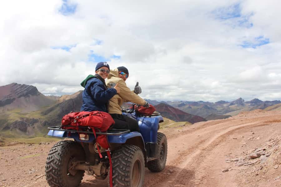 Montaña de Colores: tour en cuatrimotos día completo - The downhill ATV ride and the return to Cusipata for lunch