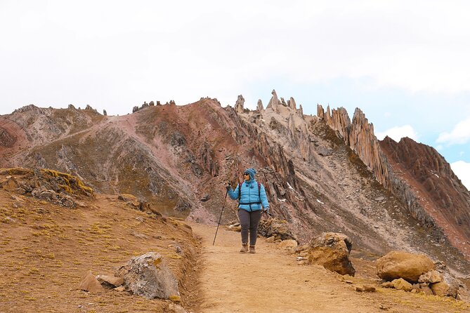 Palccoyo Rainbow Mountain Full Day Tour from Cusco - Checacupe bridge crossing: A short cultural stop with a wow factor