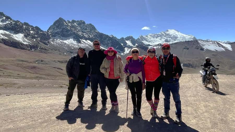 Peru in 5 days: Lima, Cusco, Machupicchu & Rainbow Mountain - Machu Picchu day: timed train, short bus ride, and a real guide