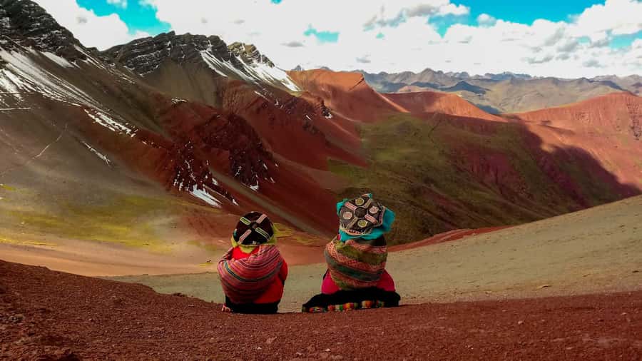 Peru: Rainbow Mountain and Red Valley View Point Tour - Vinicunca summit time: the big color moment, plus your chance to manage the pace