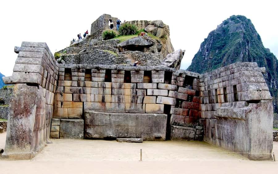 Private Guide in Machu Picchu for 3 Hours - Guide quality: licensed, bilingual, and actually helpful in real time