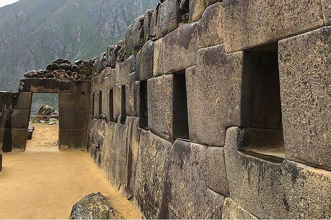 Private Tour Sacred Valley, Chinchero, Maras Moray, Ollantaytambo - Private logistics: pickup at 06:30, return by 19:00
