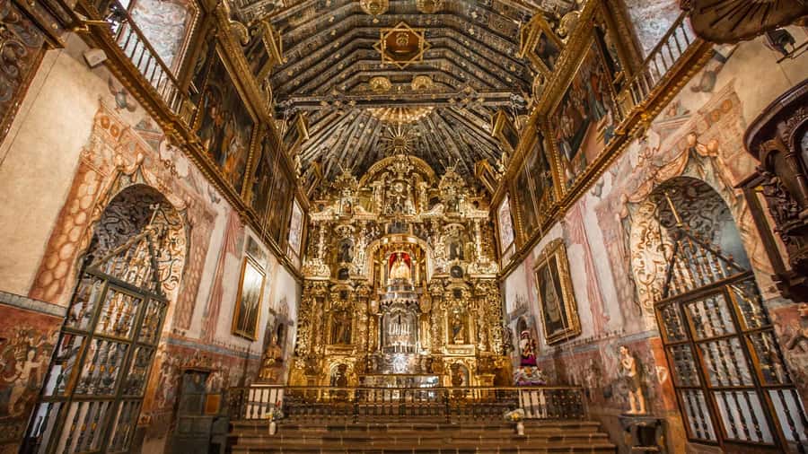 Puno: Route Of The Sun to Cusco with Lunch and Ticket Option - Buffet Lunch: The Real Value of Being Fed on Schedule