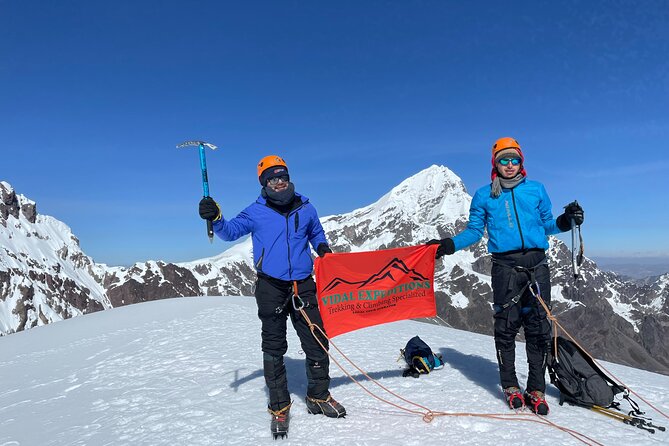 Qampa Climbing 2 Days in Ausangate - Day 1 Trek: Pacchanta to Azulccocha and Base Camp at 4,680 m