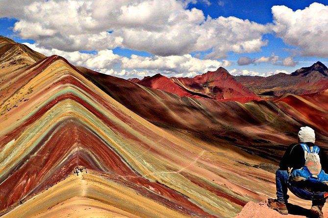 Rainbow Mountain Cusco Full Day - The ascent to Rainbow Mountain: steady steps and big altitude awareness