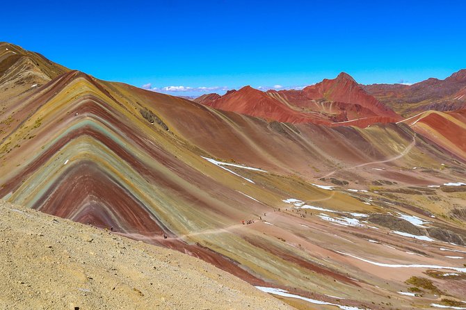 Rainbow Mountain in Cusco Full Day Tour - Meet at Dawn: Pickup, Bus Ride, and Timing
