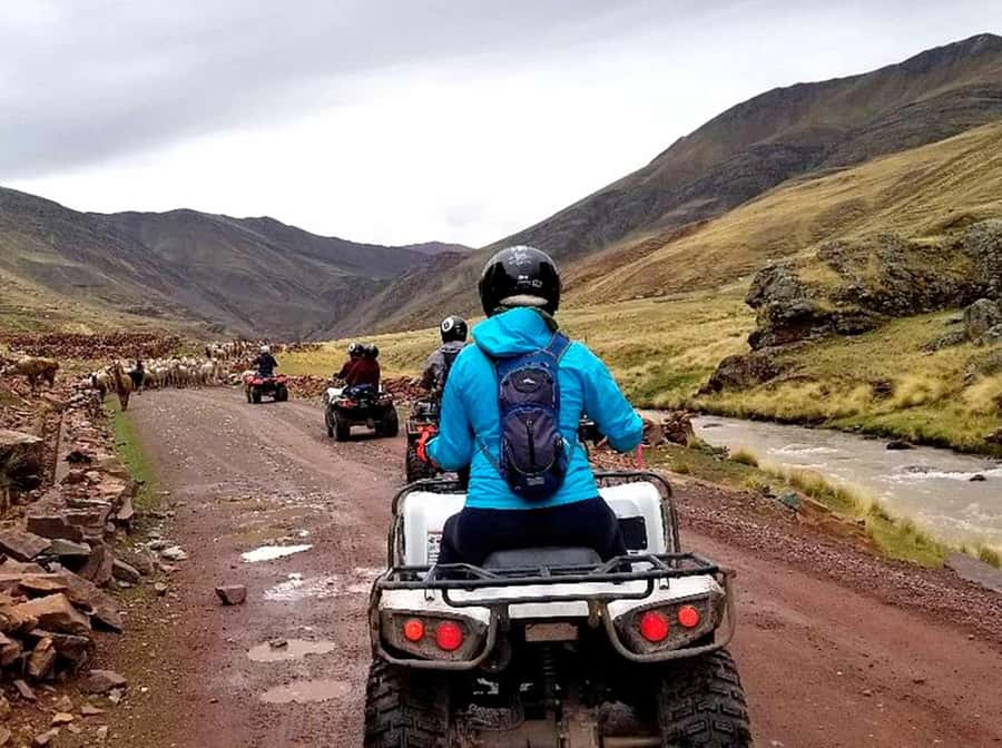 Rainbow Mountain on ATV - Cusipata Breakfast Stop: Fuel at 3,570 m