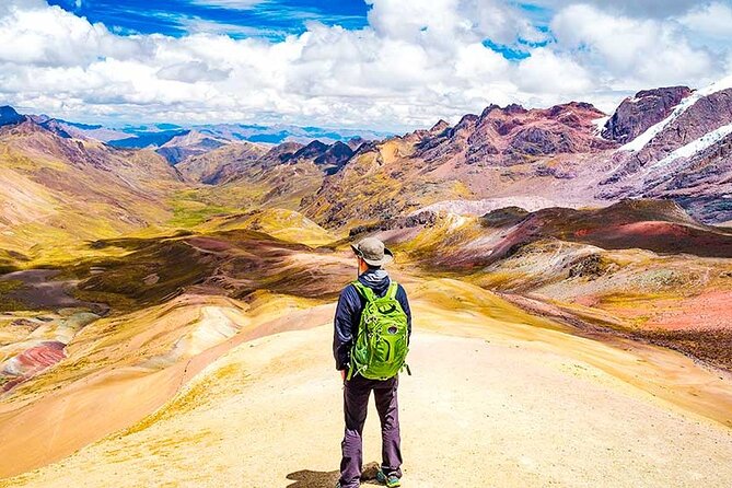 Rainbow Mountain Tour - Group size: shared tour, but not chaotic