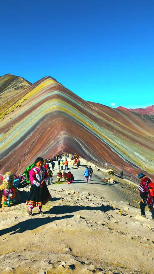 rainbown mountain Vinicunca 1 day - At the top: your time for colors, photos, and views