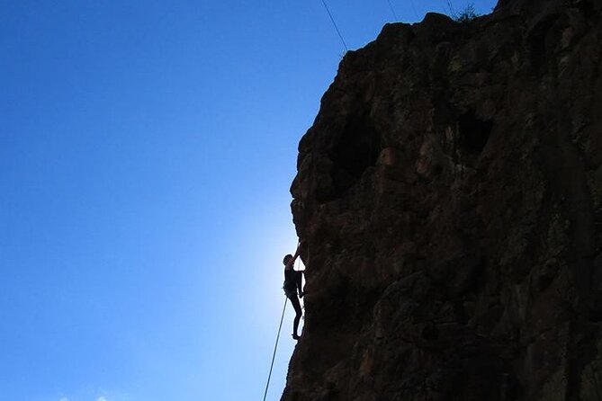 Rock Climbing full day - A typical 6.5-hour day: pacing, picnic lunch, and scenic breaks