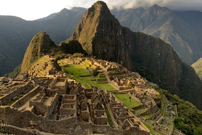 Sacred Valley Experience and Machu Picchu Sunrise 2-day Journey - Ollantaytambo and the train to Aguas Calientes: where the pace can feel smooth