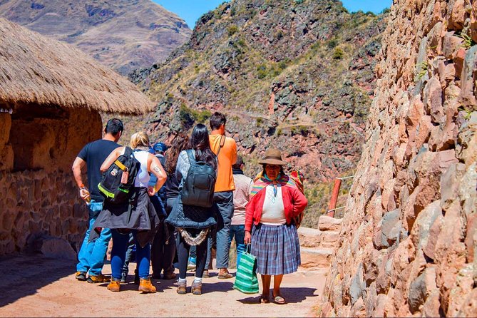 Sacred Valley of the Incas - Pisaq, Ollantaytambo and Chinchero - Pisac: Taray viewpoint, archaeological site, and the craft market