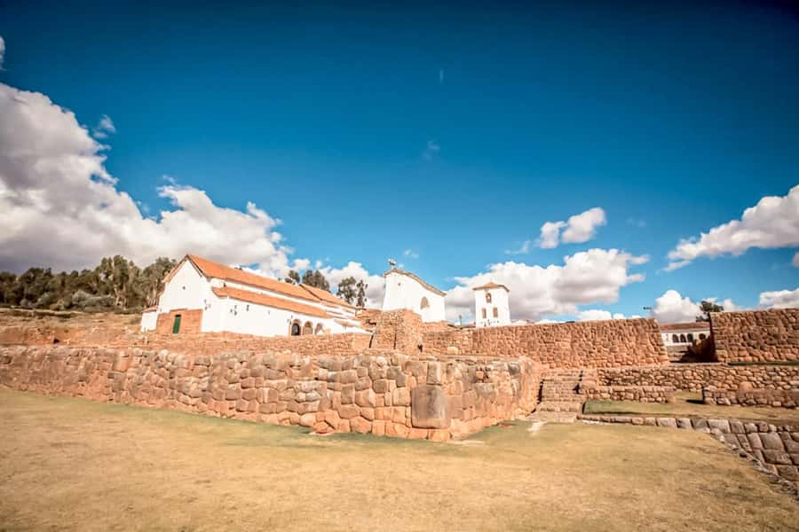 Sacred Valley: Ollantaytambo, Chinchero And Yucay With Lunch - The Living Museum of Yucay: textiles, pottery, and silver work you can watch