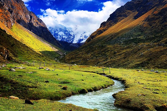 Salkantay Trek To Machu Picchu 5 Days And 4 Nights - Day 3: Rain Forest Hiking Along the Santa Teresa River to Lucmabamba