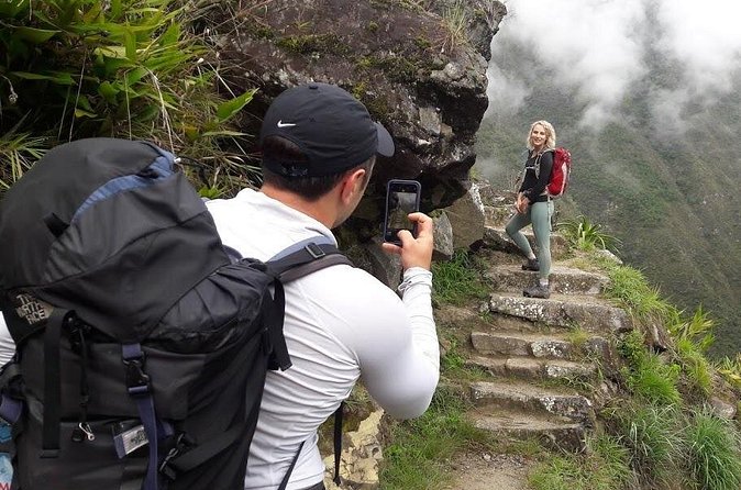 Short Inca Trail To Machu Picchu - Machu Picchu at 5:30AM: guided ruins plus real choice