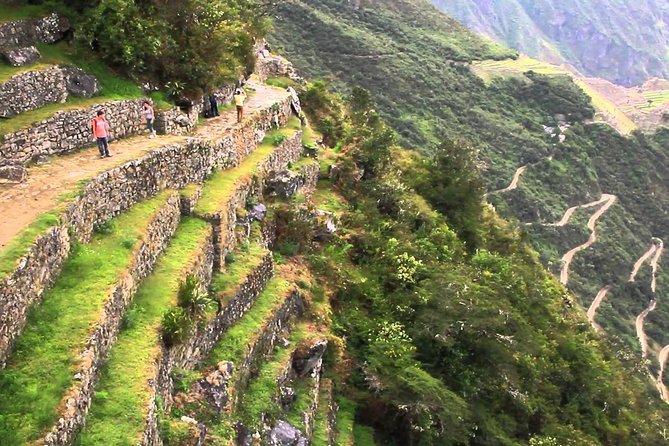 Short Inca trail to MachuPicchu || 2days - 1nigth || - Cusco to the Trail: The 4:00 pm Start and Getting to Km 104