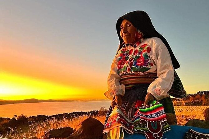 Titicaca Lake 2 Day 1 Night from Cusco to Puno - La Raya Pass at 4,338 m: when the bus gets quiet, look out the window