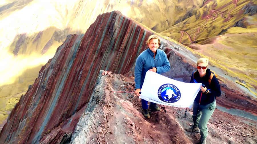Tour Pallay Punchu Trek Full Day - Hiking to the summit: pace, altitude, and photo time