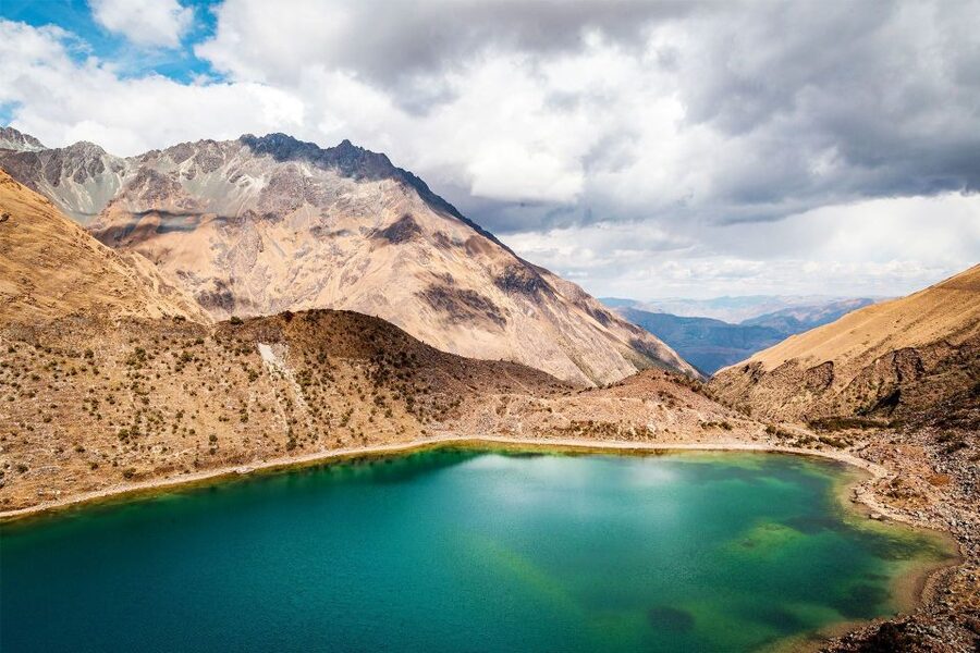 Trek to Humantay Lake from Cusco - Descending Back Down: Soraypampa Lunch With Panoramic Peaks