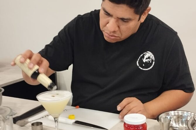 Vegan Peruvian Cooking Class Cocktails and Local Market in Cusco - Cocktails included: two pisco drinks, plus the skill behind mixing