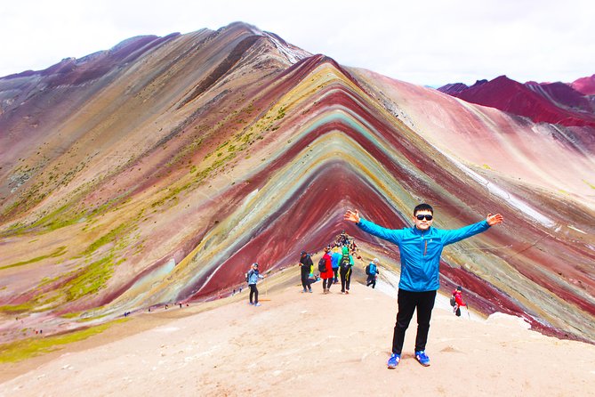 Vinicunca Rainbow Mountain in one day, private with Peru Vip - The climb to Cerro Colorado (Vinicunca): what it feels like up high